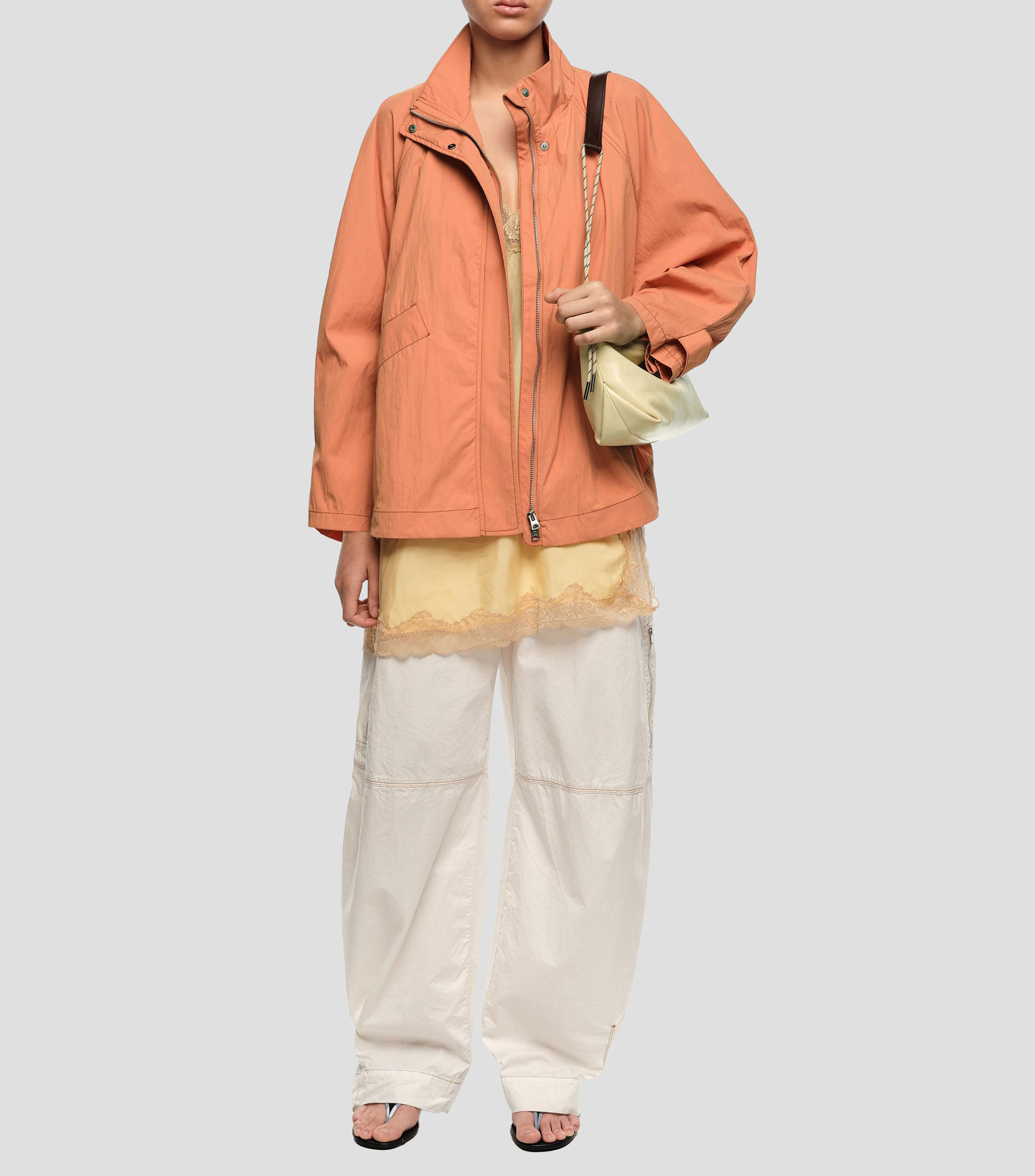Gabardina fluida corta cuello subido naranja Mujer